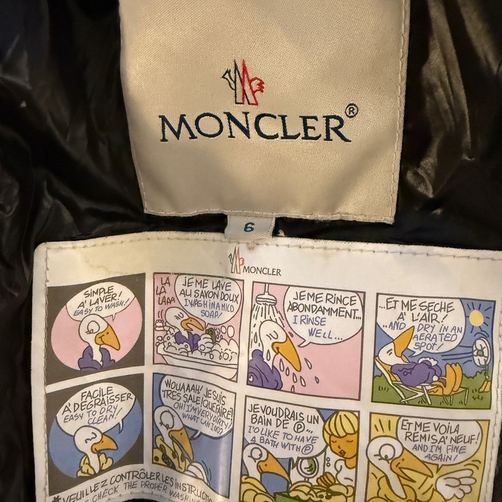 Moncler Black Puffer Jacket with Comic Strip Lining - Picture 6 of 6